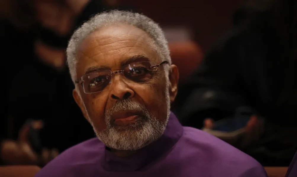 Gilberto Gil recebe título de Doutor Honoris Causa da UFRGS em homenagem à cultura